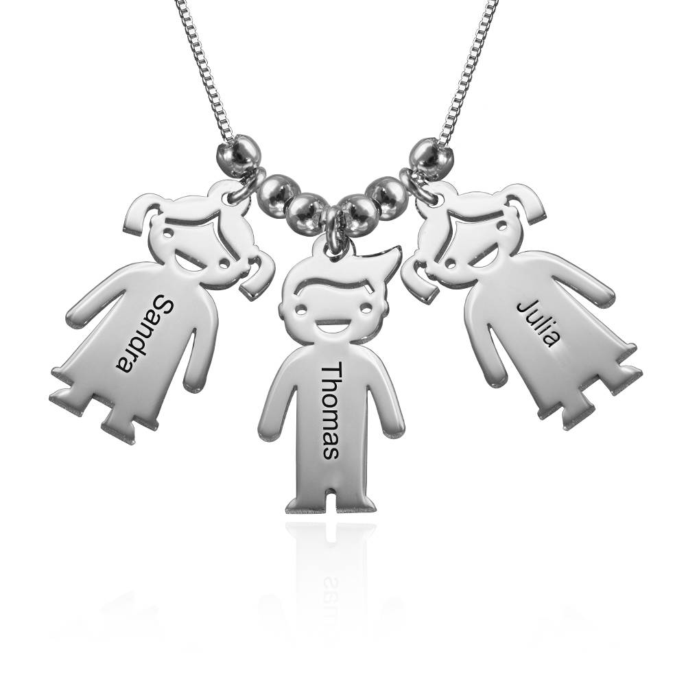 Léa Family Name Necklace 👪